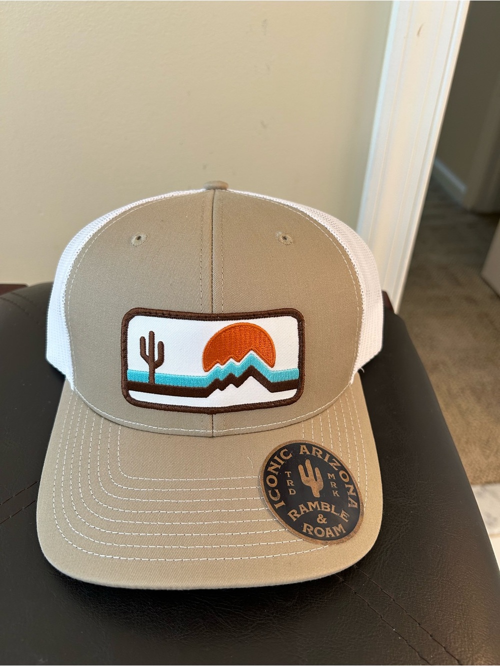 Arizona  Southwest Patch Trucker SnapBack Hat with Sun and Cactus NWT